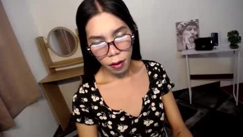 Snapshot of carol_linaxxx chatting on December 2024 12:40:02 AM Carolina online show from December 2024 12:40:02 AM