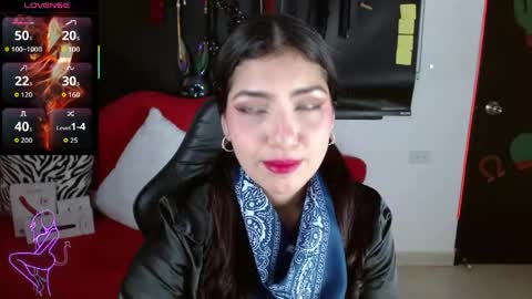 Snapshot of carolaine69_ chatting on May 2026 02:25:01 PM Caroline online show from May 2026 02:25:01 PM