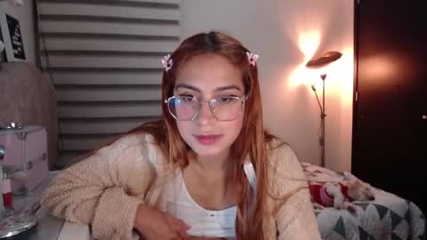 Snapshot of carolayn12 chatting on December 2024 11:40:01 PM Carolayn online show from December 2024 11:40:01 PM