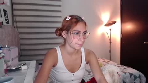 Snapshot of carolayn12 chatting on December 2024 05:53:02 AM Carolayn online show from December 2024 05:53:02 AM