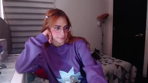 Snapshot of carolayn12 chatting on December 2024 06:59:01 PM Carolayn online show from December 2024 06:59:01 PM