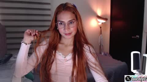 Snapshot of carolayn12 chatting on February 2025 09:04:01 PM Carolayn online show from February 2025 09:04:01 PM