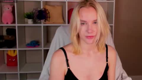 Snapshot of carolin_miller chatting on October 2025 01:42:02 AM Carol online show from October 2025 01:42:02 AM