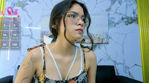 CAROLINA  online show from June 2026 01:51:02 AM
