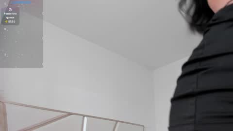 carolina_t online show from April 2026 10:21:02 PM