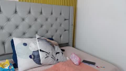 Carolina online show from February 2025 08:42:02 PM