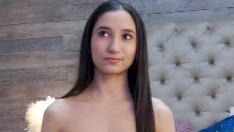 carolinahart online show from January 2026 11:16:02 AM