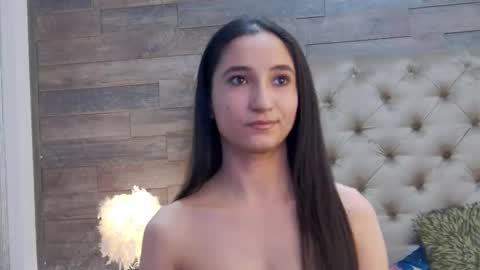 carolinahart online show from January 2026 01:59:02 PM