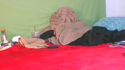 carolinayungin96 online show from September 2025 07:04:02 PM