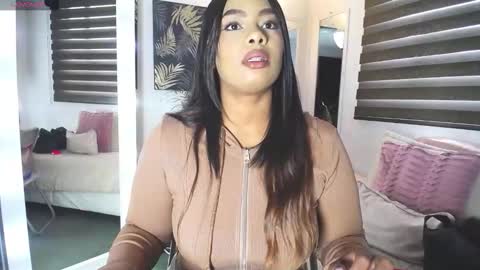 C A R O L I N E online show from February 2026 01:14:01 PM