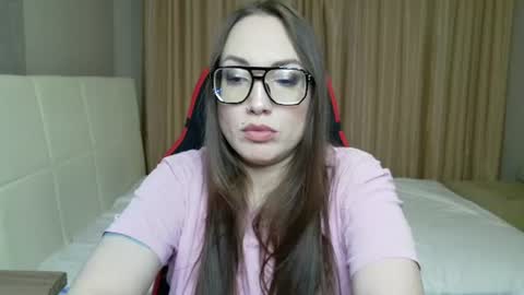 Caroline online show from July 2026 06:22:01 PM