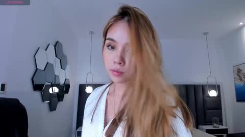 Snapshot of carolinegrace_ chatting on October 2025 10:41:02 AM Caro online show from October 2025 10:41:02 AM