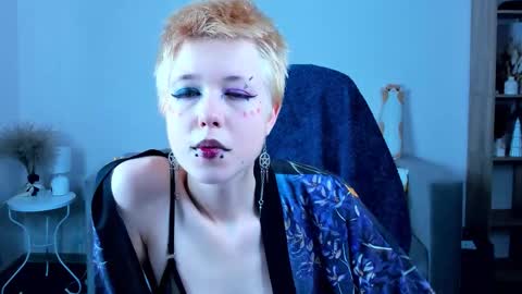 Snapshot of carolinerichter chatting on September 2025 10:29:01 AM CarolineRichter online show from September 2025 10:29:01 AM