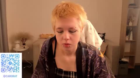 Snapshot of carolinerichter chatting on September 2025 01:33:02 AM CarolineRichter online show from September 2025 01:33:02 AM