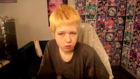 Snapshot of carolinerichter chatting on October 2025 03:17:02 AM CarolineRichter online show from October 2025 03:17:02 AM