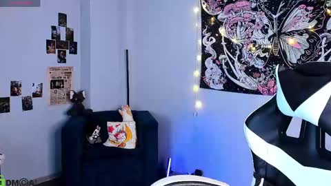 CarolineRichter online show from April 2026 02:45:02 AM