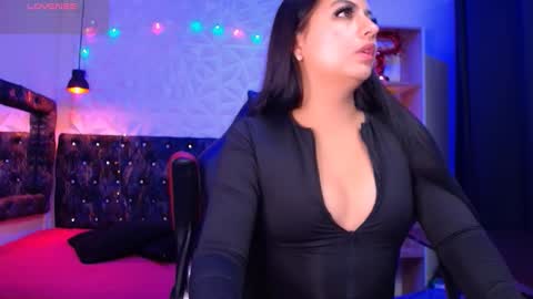 Snapshot of carolinescoth_dl chatting on February 2025 05:54:01 PM Caroline Scoth online show from February 2025 05:54:01 PM