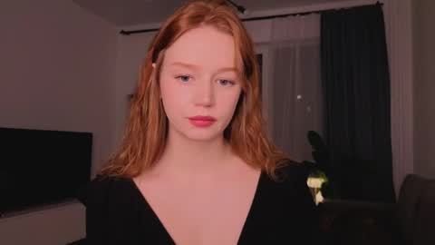 Caro online show from April 2026 07:00:02 PM