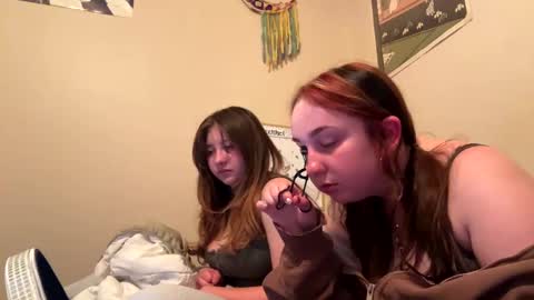 carpetmunchers online show from October 2025 01:36:02 AM