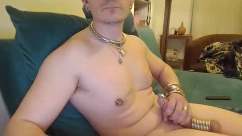 Snapshot of cartier123key chatting on March 2025 08:21:01 PM Cartier online show from March 2025 08:21:01 PM