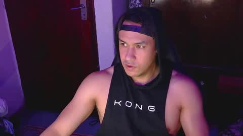 Snapshot of casas_oom chatting on March 2025 04:58:02 AM online show from March 2025 04:58:02 AM