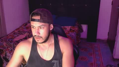 Snapshot of casas_oom chatting on October 2025 06:00:01 AM online show from October 2025 06:00:01 AM