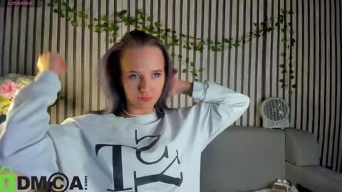 Snapshot of casey_sweeet chatting on November 2025 10:26:01 AM Casey sweeet online show from November 2025 10:26:01 AM