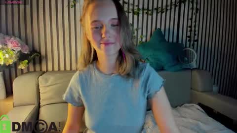 Snapshot of casey_sweeet chatting on December 2025 09:14:01 AM Casey sweeet online show from December 2025 09:14:01 AM