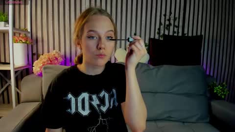 Casey sweeet online show from March 2026 09:26:01 AM