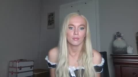 Casey Lakes online show from November 2025 11:49:02 PM