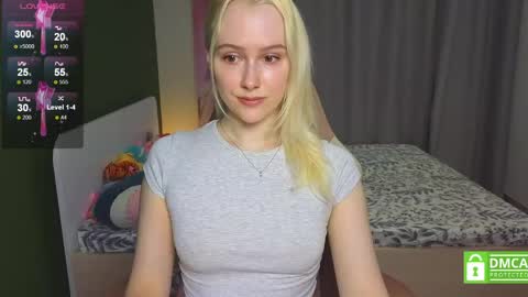 Snapshot of caseylabow chatting on June 2026 05:34:01 AM My name is Casey... Nice to meet you I will be happy to have funthumbs up please its important online show from June 2026 05:34:01 AM