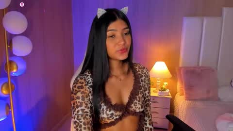 Casey Pierce  New Account online show from November 2025 08:31:01 PM