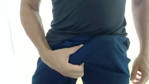 cashmastermuscle77 online show from March 2026 10:32:01 AM