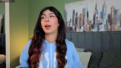 Snapshot of cassie_bloom chatting on May 2026 04:08:01 AM cassie_bloom online show from May 2026 04:08:01 AM