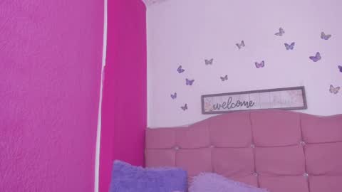 Snapshot of cassie_jones1 chatting on January 2025 08:43:02 AM Cassie Jones online show from January 2025 08:43:02 AM