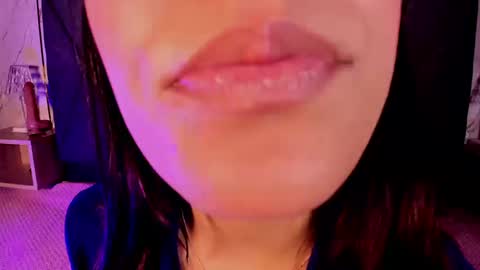 Snapshot of cassie_jones1 chatting on September 2025 03:39:02 AM Cassie Jones online show from September 2025 03:39:02 AM