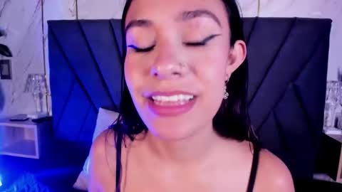 Snapshot of cassie_jones1 chatting on September 2025 02:33:02 AM Cassie Jones online show from September 2025 02:33:02 AM