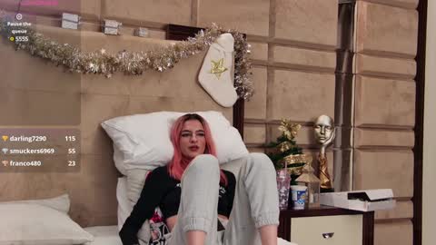 Snapshot of cassiefoxx_ chatting on December 2024 01:58:01 AM Cassie online show from December 2024 01:58:01 AM