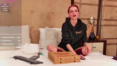 Snapshot of cassiefoxx_ chatting on January 2025 01:42:02 AM Cassie online show from January 2025 01:42:02 AM