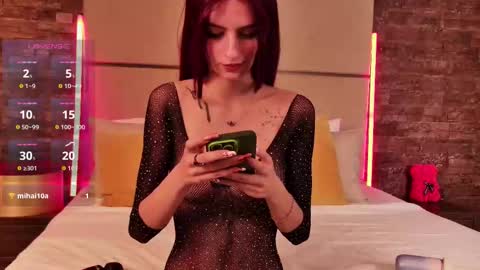 Snapshot of cassiefoxx_ chatting on September 2025 06:33:02 PM Cassie online show from September 2025 06:33:02 PM