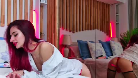 Snapshot of cassiefoxx_ chatting on November 2025 07:46:01 PM Cassie online show from November 2025 07:46:01 PM