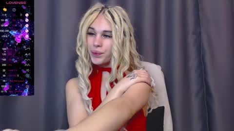 Snapshot of cassiemich chatting on December 2024 12:23:02 PM Cassie online show from December 2024 12:23:02 PM