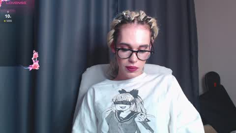 Snapshot of cassiemich chatting on January 2025 08:18:02 PM Cassie online show from January 2025 08:18:02 PM