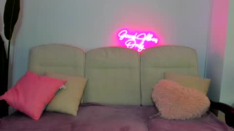cassy_foxy online show from April 2026 05:18:02 AM