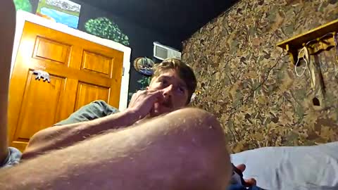 Snapshot of castration40 chatting on November 2025 11:49:01 AM castration40 online show from November 2025 11:49:01 AM