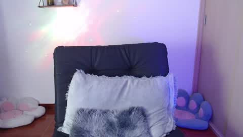 Snapshot of cat_black___ chatting on January 2025 12:57:02 AM cat online show from January 2025 12:57:02 AM