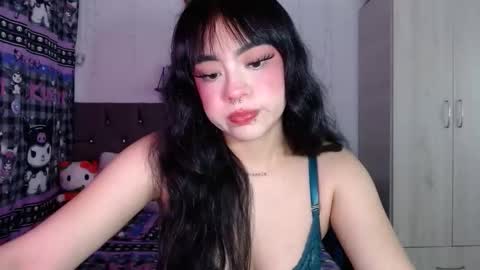 Mila online show from October 2025 06:15:02 AM