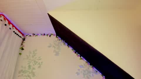 Cata green model independient online show from January 2025 12:11:01 AM