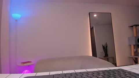 Snapshot of cata_n_cami chatting on November 2025 03:09:01 AM cata_n_cami online show from November 2025 03:09:01 AM