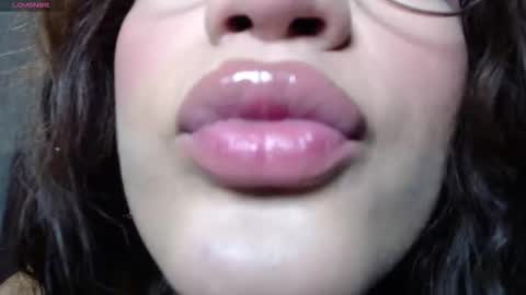 catalaia_stomm online show from November 2025 01:21:02 PM